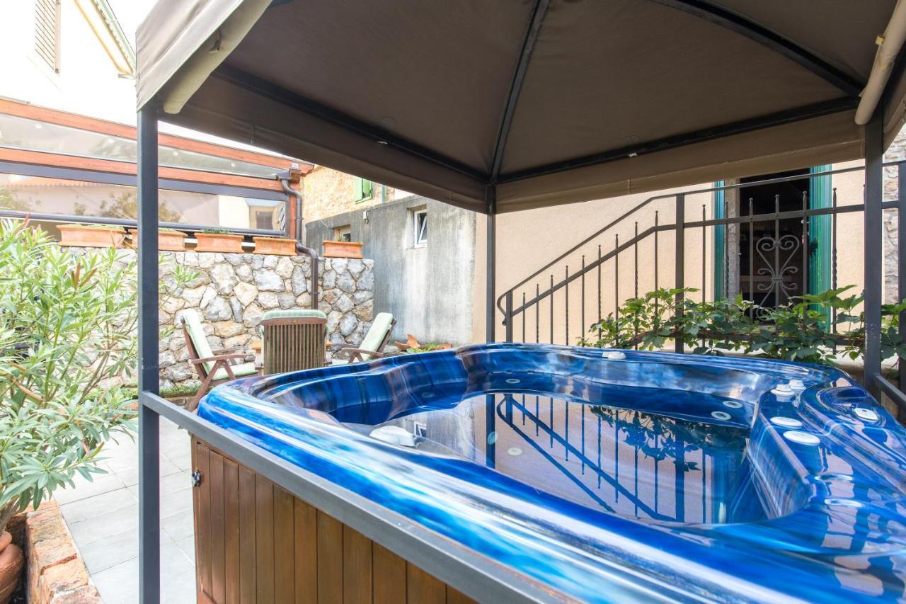 Holiday Home Bozanic فربنيك المظهر الخارجي الصورة