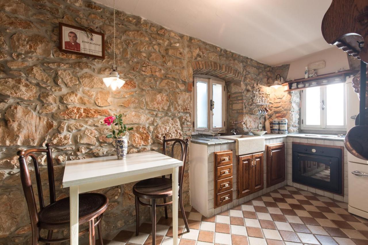 Holiday Home Bozanic فربنيك المظهر الخارجي الصورة