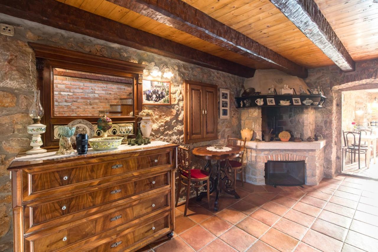 Holiday Home Bozanic فربنيك المظهر الخارجي الصورة